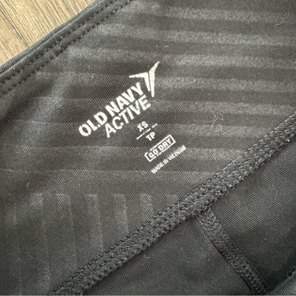 Old Navy Active Leggings - Picture 4 of 8